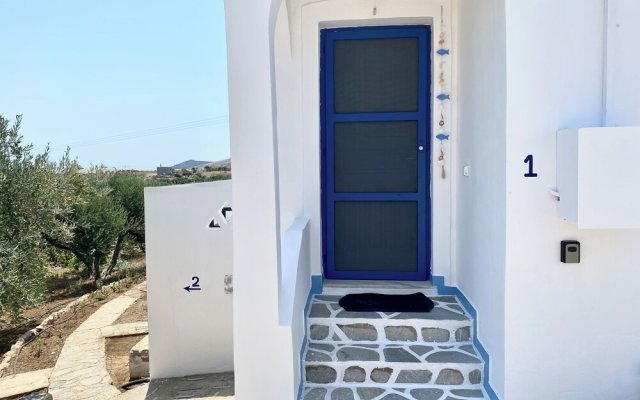 Amazing Blue Marsis Apartment in Paros