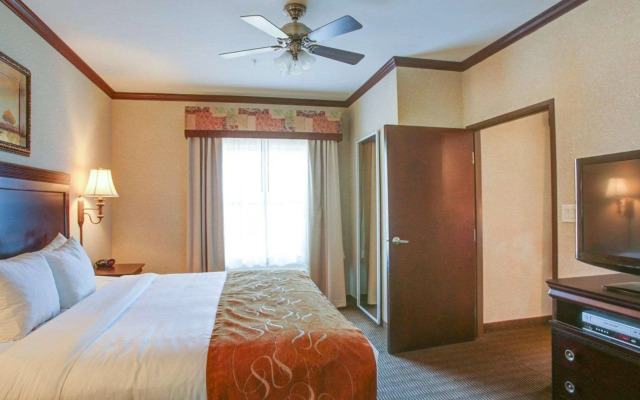 Comfort Suites University Drive