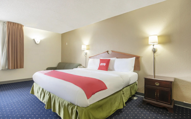 OYO Hotel Tulsa International Airport