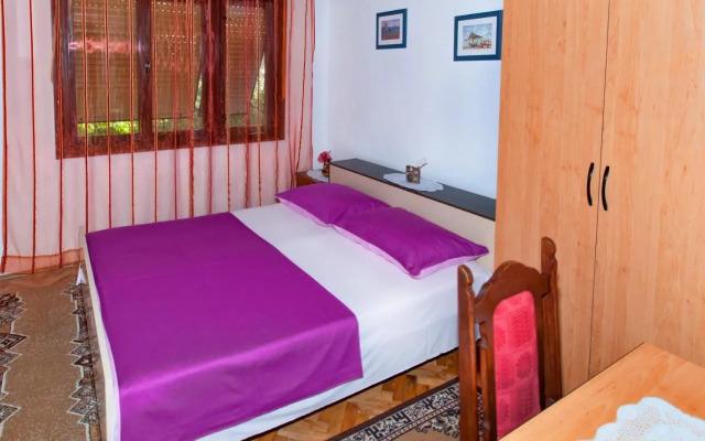 Apartment Dinono