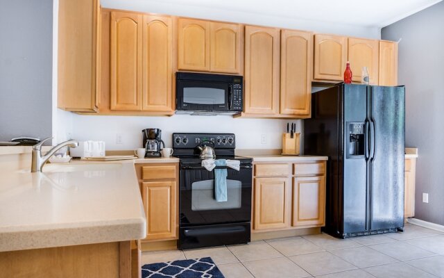 Oasis Escape Townhome 3 Bedroom Condo by Redawning