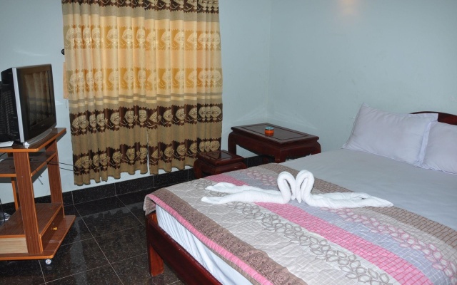 Lum Dong Tien Hotel – Guest Rooms – Hue