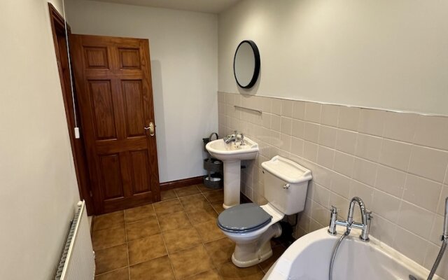 Lovely 3-bed House in Holmfirth