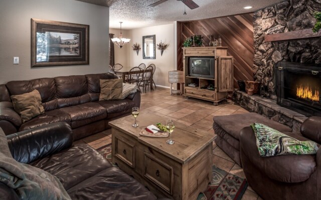 Ruidoso Three-bedroom
