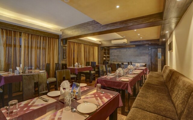 Collection O 30111 Hotel Miland Palace