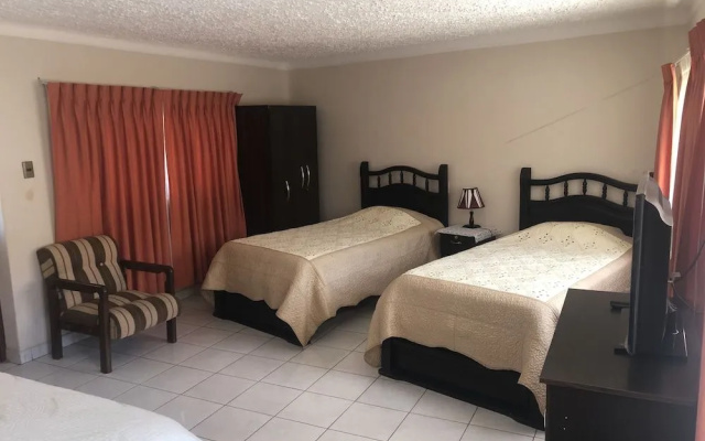 Hostal Aramayo