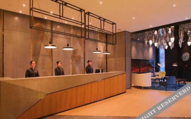 Orange Hotel (Qingdao North Railway Station Xinduxin)