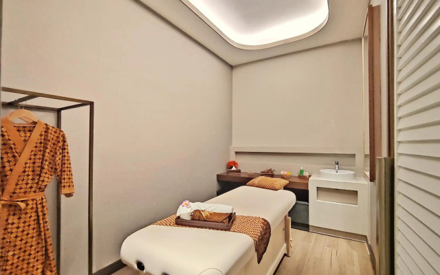 RedDoorz near Hartono Mall Solo