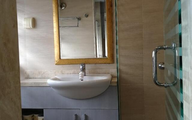 Mamaya Apartment Hotel