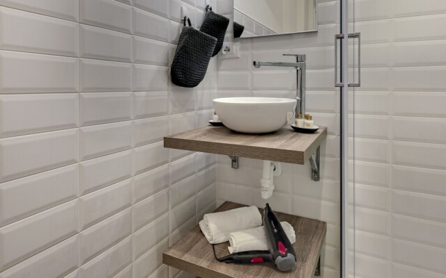 Laguna Luxury 2