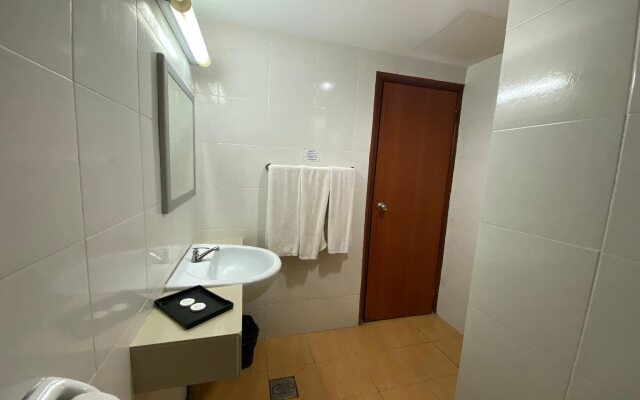 Capital O 89658 Bustani Hotel