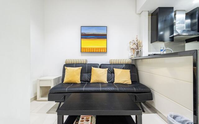 SuperHost - Chic Studio on the 16th Floor in Business Bay