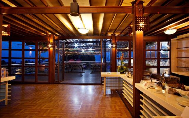 Vila Air Natural Resort