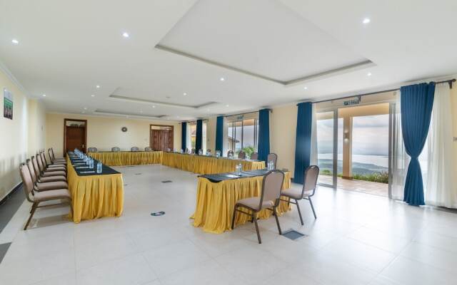 Lake Elementaita Mountain Lodge