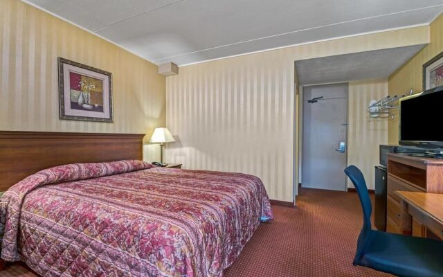 Super 8 Hartford South - Rocky Hill