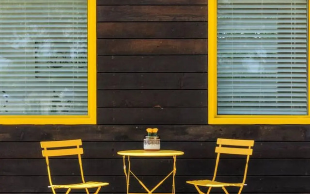 New The Yellow Beacon-luxury Shipping Container