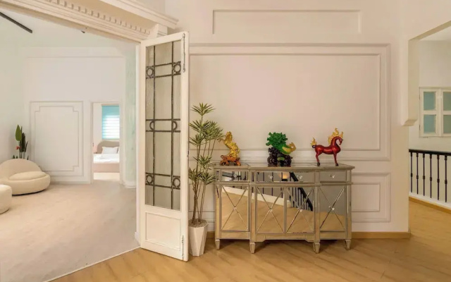 Lux white villa 9 Bedrooms