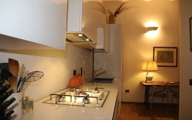 Apartament House 25