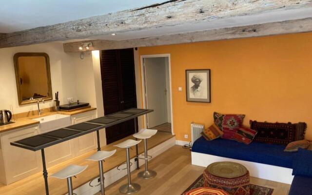 Charming Apartment in the heart of Valbonne Village