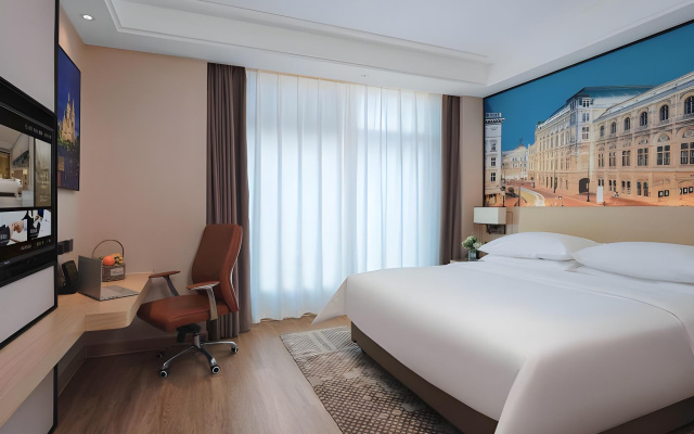 Vienna International Hotel (Huangshi Daye Center High-speed Railway North Station)