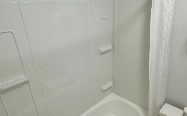 Anavada Inn & Suites Grande Prairie