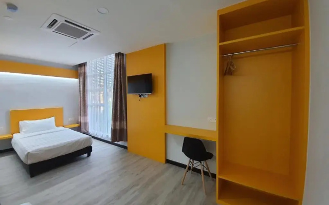 Paradian Hotel