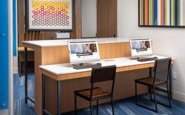 Holiday Inn Express & Suites Kingsland I-95-Naval Base Area by IHG