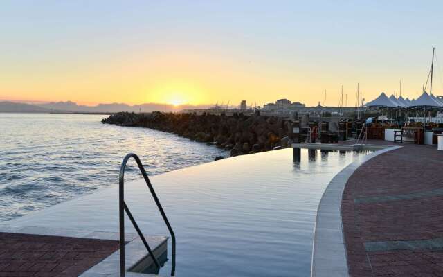 Radisson Collection Hotel, Waterfront Cape Town