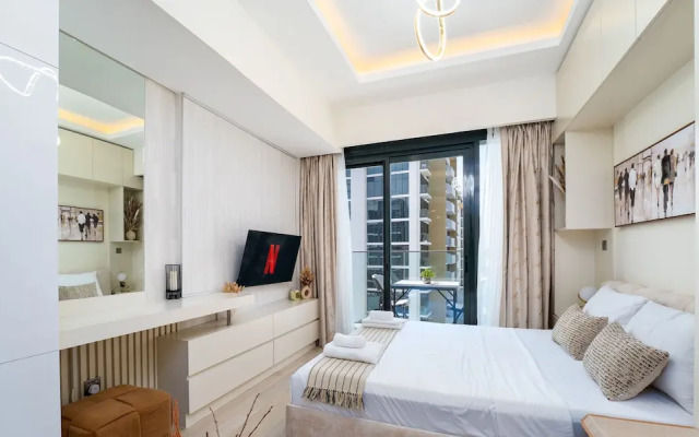 Amazing Studio in Azizi Riviera 9