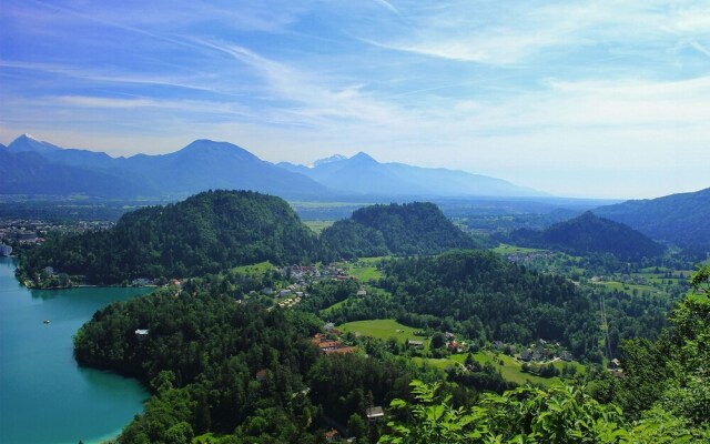 Lovely Apartment in Bled near Lake