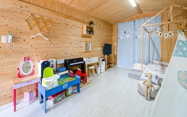 Jeju Sunflower Pension