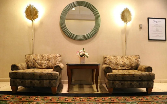 Comfort Inn & Suites Dtwn Lakeshore