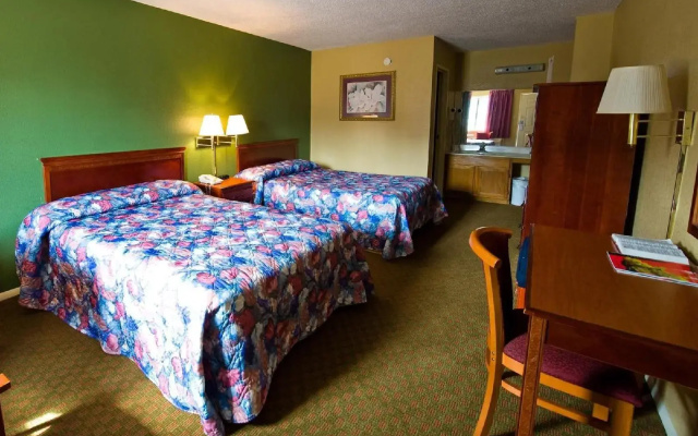 Motel 6 Millington, TN
