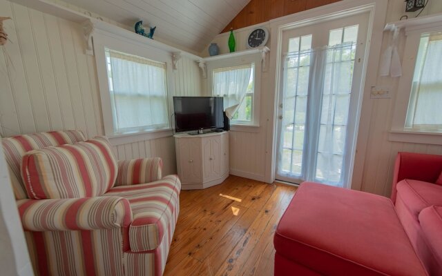 Redfish Cottage Apartment 1