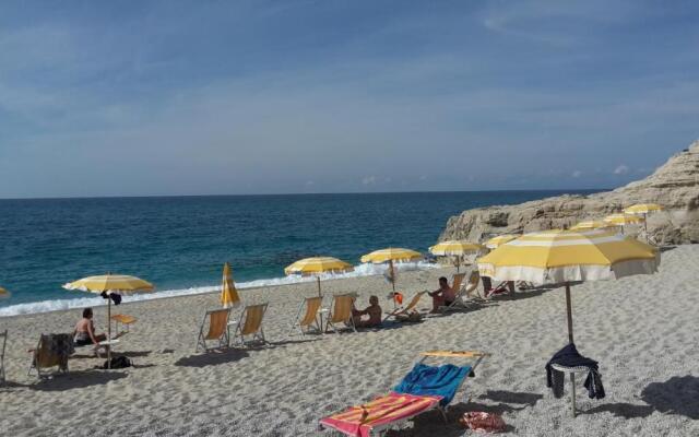 Le Roccette Mare