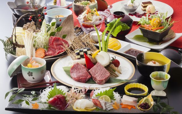 Shiraraso Grand Hotel