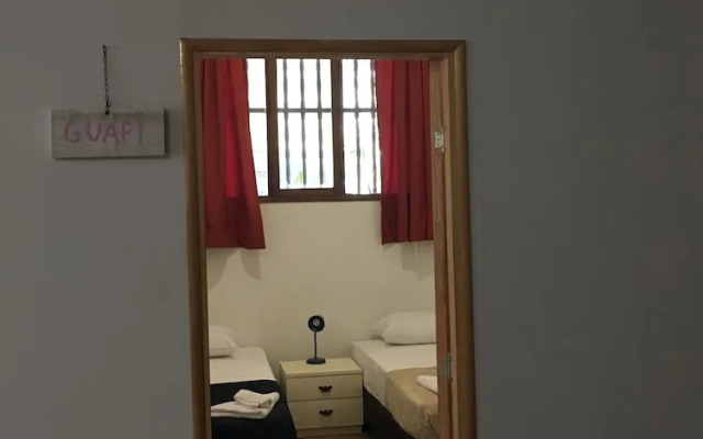 Yolo Hostel Medellin