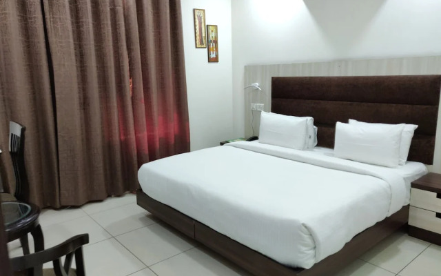 Green Lotus Residency