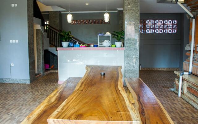 Dana Homestay