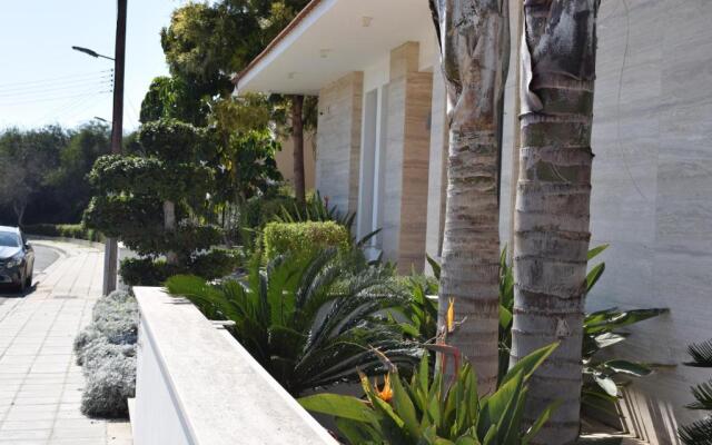 Salt Lake Deluxe Villa
