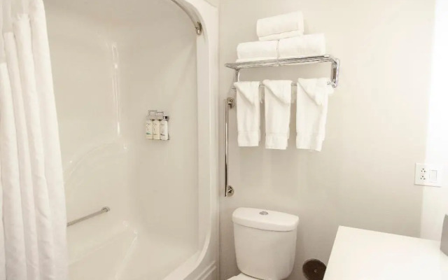 Holiday Inn Express Marshfield by IHG