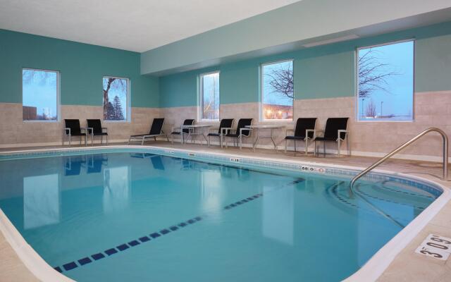 Holiday Inn Express & Suites Pekin (Peoria Area) by IHG