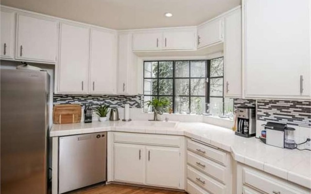 California Dreamin Sleeps 13 HW Hills