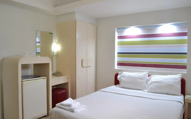 Bangsaen Villa Hotel (SHA Extra Plus)