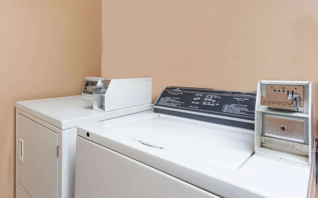 Ramada Coquitlam