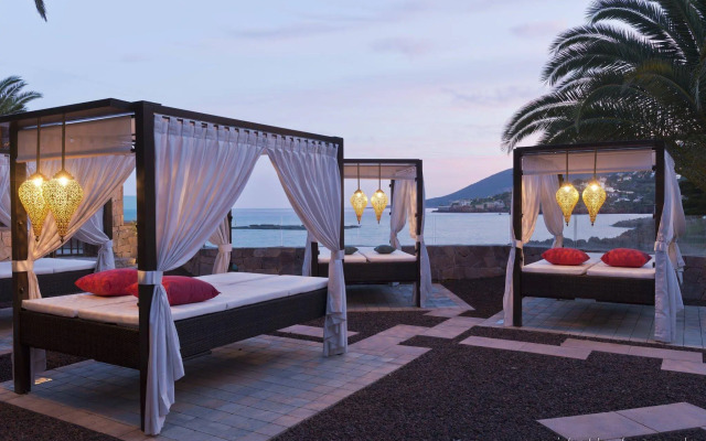 Tiara Miramar Beach Resort