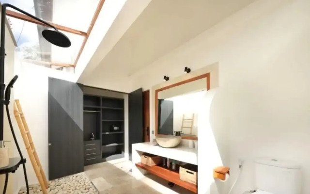 Mateo Villa Bingin by ABM