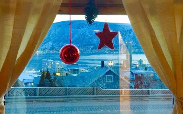 Apartment with One Bedroom in Tromsø, with Wonderful Sea View And Wifi - 4 Km From the Beach