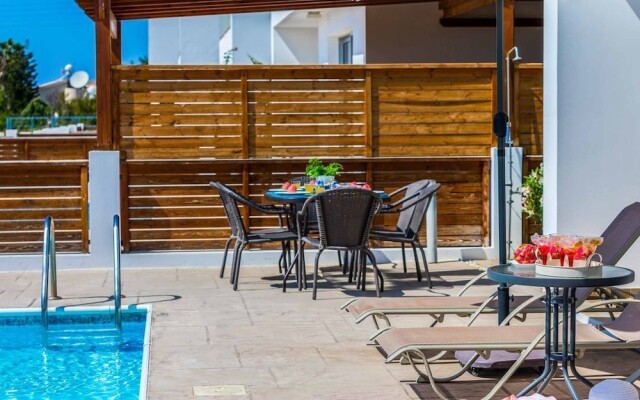 Villa White Jasmin