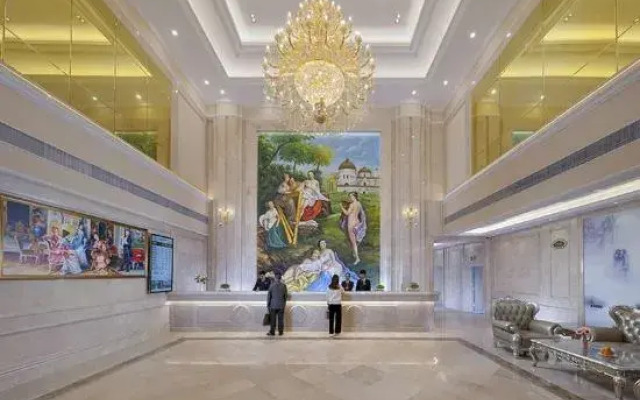 Vienna International Hotel (Foshan Eternal Love Xiqiao Mountain Scenic Area)